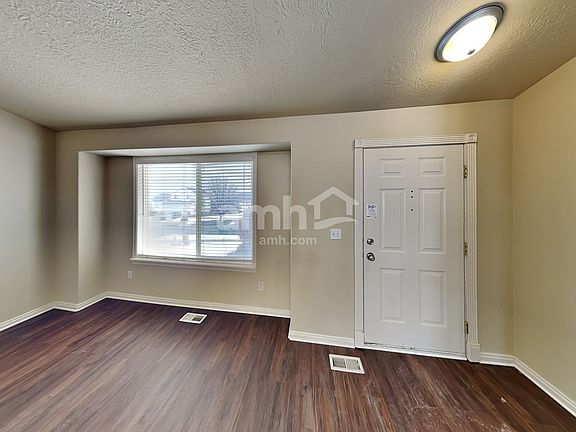 3rd image of 6884 S Mineral Mount Dr