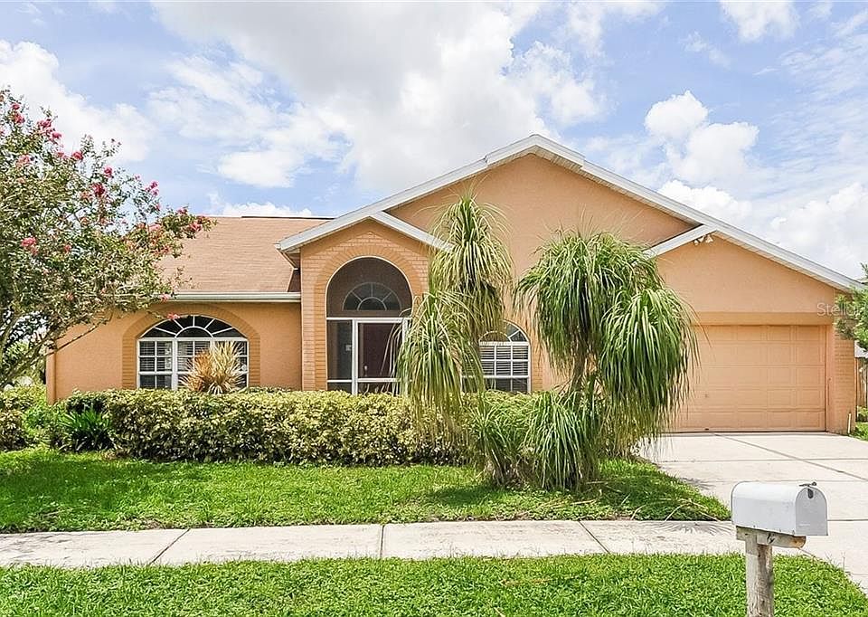 1st image of 10819 Capstan Lake Dr