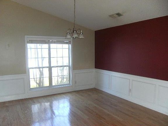 4th image of 1416 Mandalay Ct