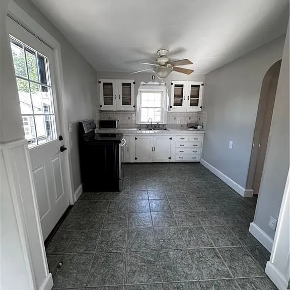 5 Whitman St — Photo 3