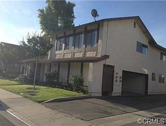 4th image of 204 Whitney Ave APT 1