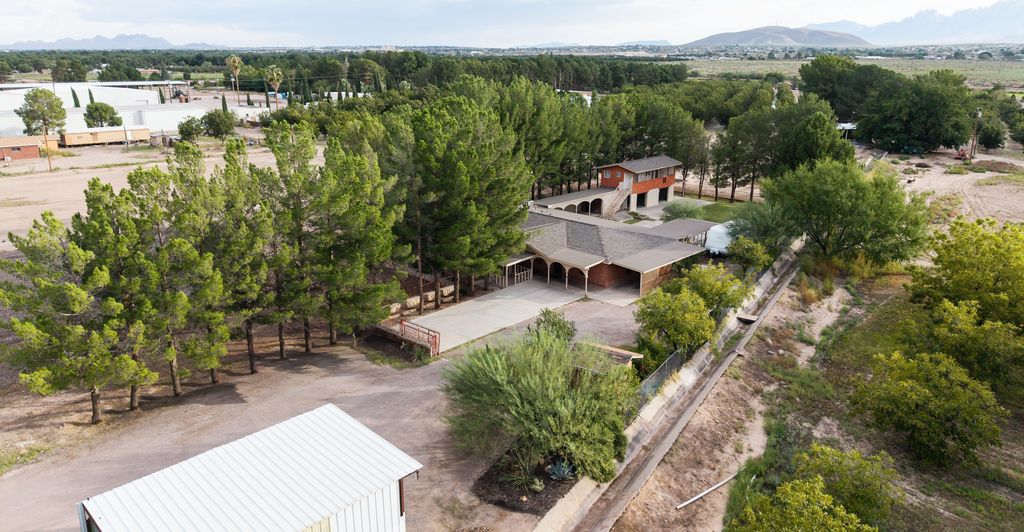 5651 S Main St #2 - Property Image