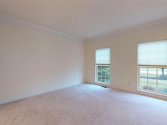 3rd image of 3403 Napa Blvd
