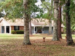 21 Salem Rd, Picayune, MS 39466