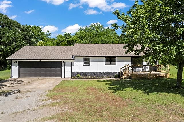 1st image of 19365 Redbud Dr
