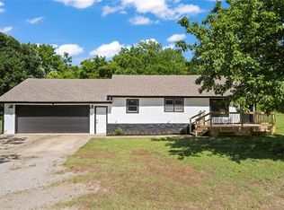 19365 Redbud Dr, Catoosa, OK 74015