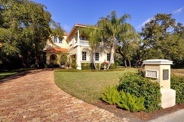 2913 Fair Oaks