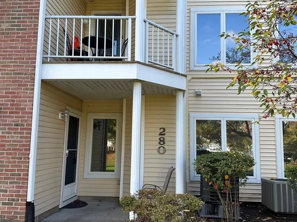 280 Juanita Ct, Levittown, PA 19057