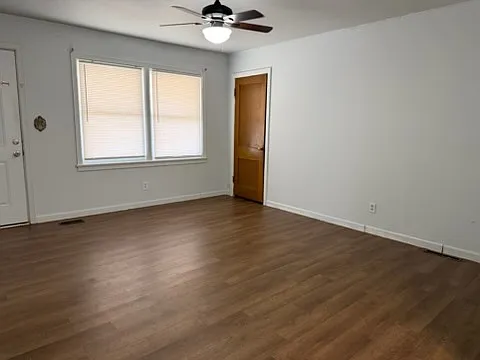 2448 S Victoria Ave — Photo 6