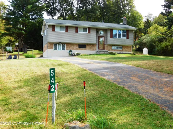 542 Frantz Rd, Brodheadsville, PA 18322