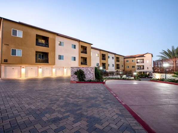 Pacific Heights Apartments