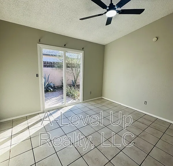 1503 N Riverview Blvd — Photo 12