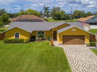 1702 SW 15th Pl, Cape Coral, FL 33991