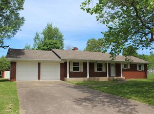 918 S Rosewood Dr, Monett, MO 65708