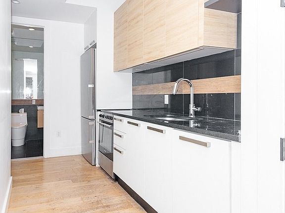 4th image of 246 Johnson Ave #4J