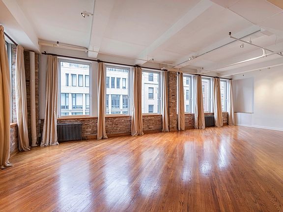 3rd image of 132 W 22nd St APT 9