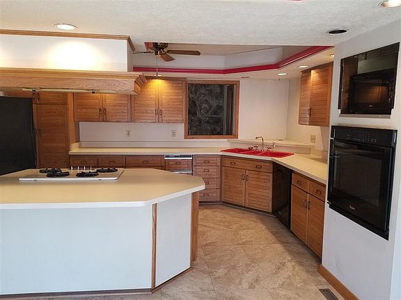 2nd image of 2772 Capri Ct