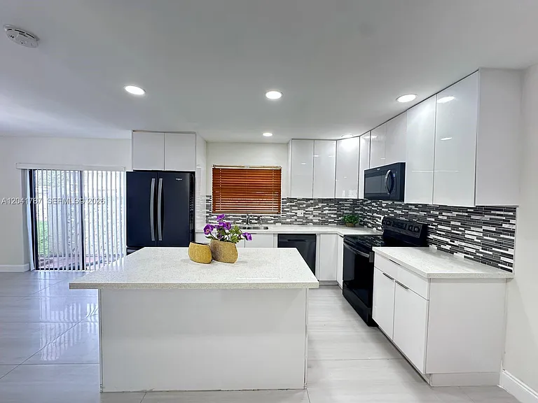 11603 NW 29th St #4W — Photo 10