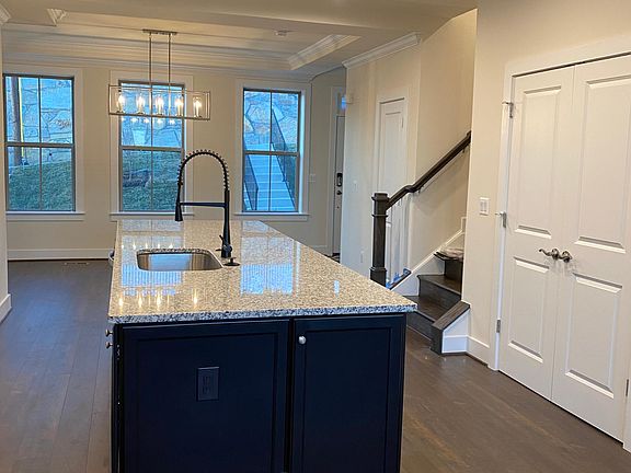 3rd image of 3028 20th St S