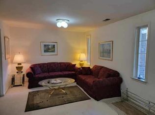 10821 Brewer House Rd, Rockville, MD 20852