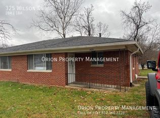 325 Wilson St, Bloomfield, IN 47424