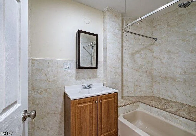 80 Tonnele Ave — Photo 16
