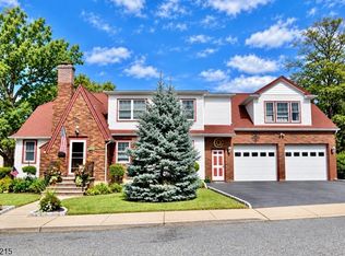 46 Central Ave, Butler, NJ 07405