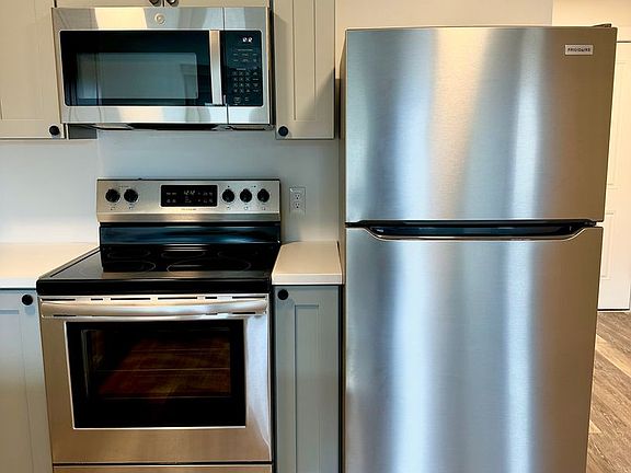 2nd image of 95 Gordon Ln #106