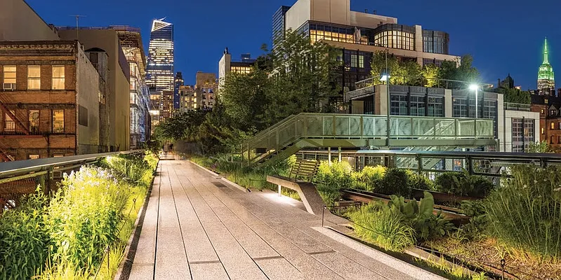 Rented by Douglas Elliman | media 39