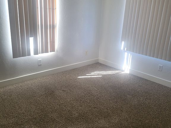 4th image of 2023 Willow Lake Rd