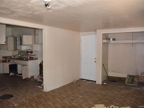 3rd image of 4812 Bethume Dr