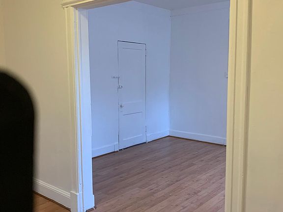 3rd image of 41 Stanley Ave Floor 1