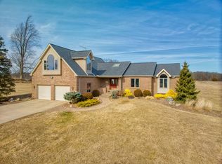 7970 Riverside Rd, Brooklyn, MI 49230