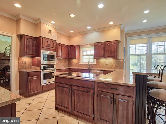 5th image of 20594 Broadnax Pl