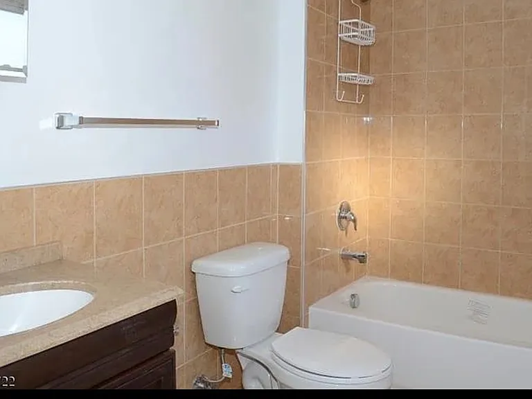 101 2nd St #2 — Photo 9