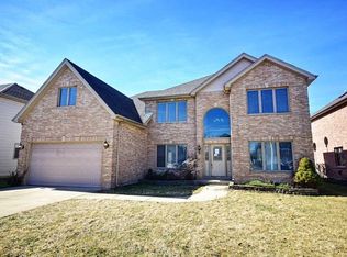 608 S Beverly Ave, Addison, IL 60101