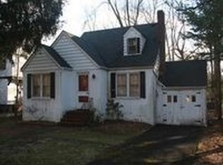 105 Houston Pl, Haworth, NJ 07641