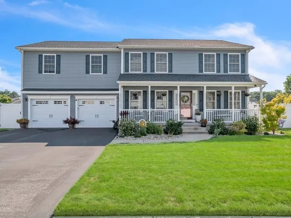 260 Naismith St, Springfield, MA 01104