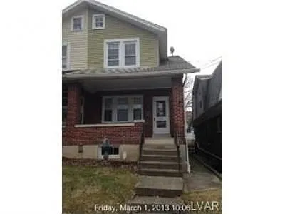 626 S Lynn St photo 1