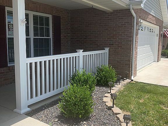 3rd image of 111A Black Oak Dr
