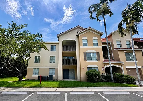 4021 San Marino Blvd #202 Photo 1 4021 San Marino Blvd #202 Photo 1