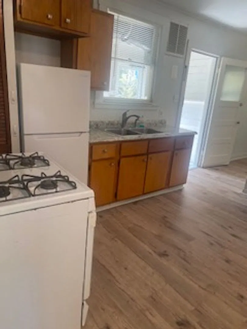 325 Ohio Street — Photo 3