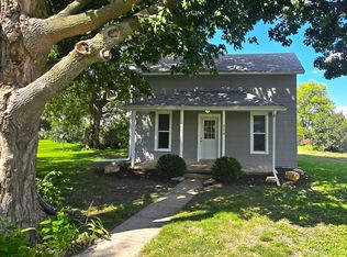 214 E Center St, Seymour, IL