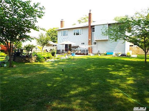 3rd image of 104 Jenkins Ave