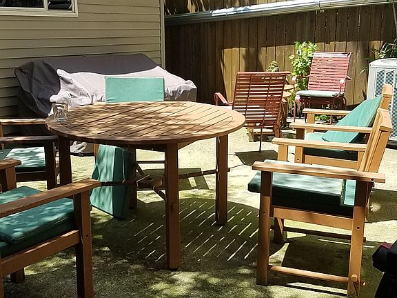 3rd image of 3810 N Ashland Ave APT 3