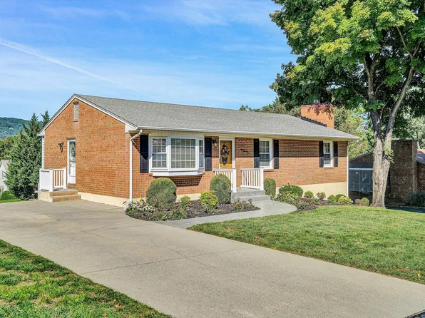 1505 Millwood Dr, Salem, VA 24153