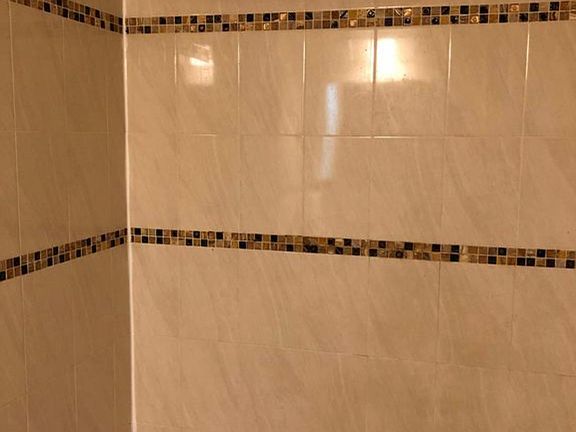 5th image of 2040 E 60th St #1