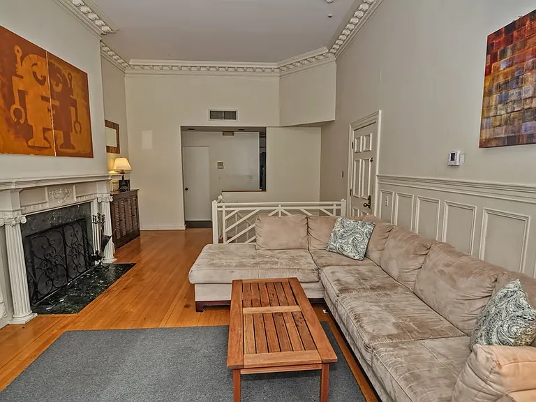 327 Commonwealth Ave #1 — Photo 2