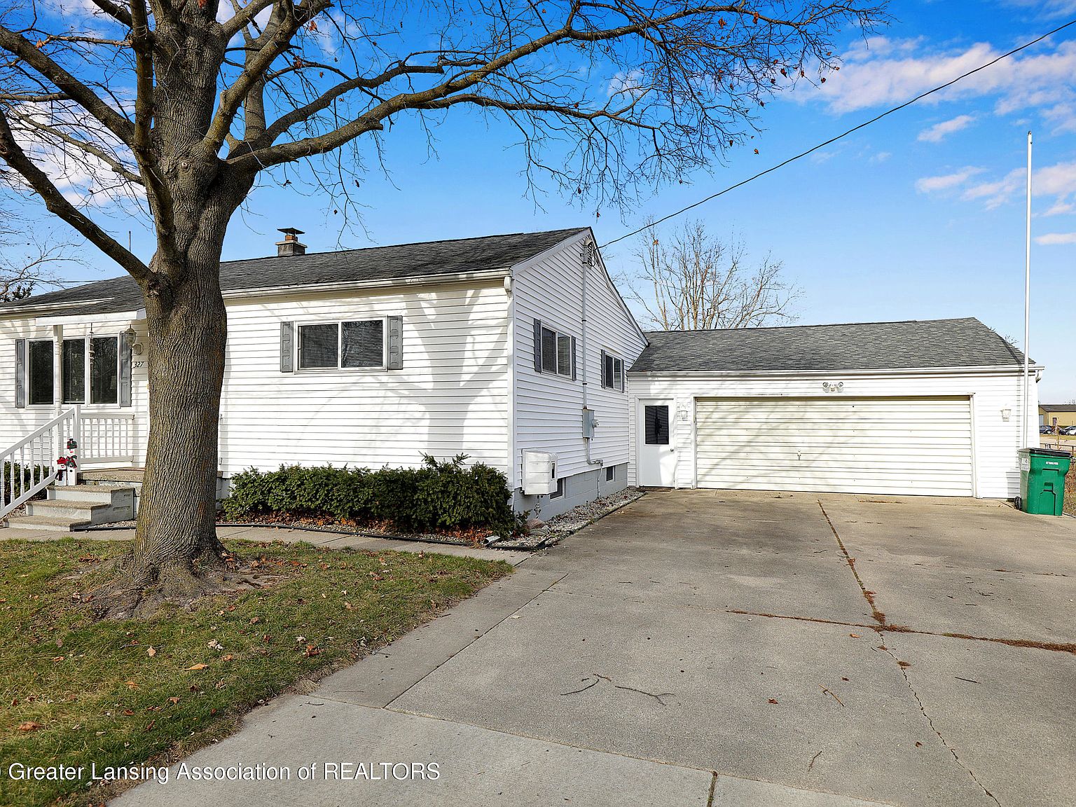 327 E Main St, Potterville, MI 48876 Zillow