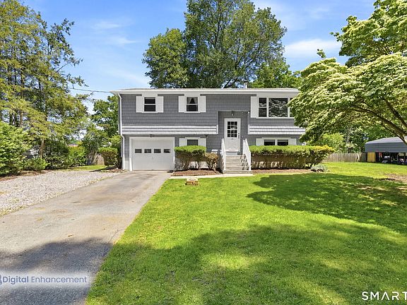 4th image of 10 Lynn Drive
